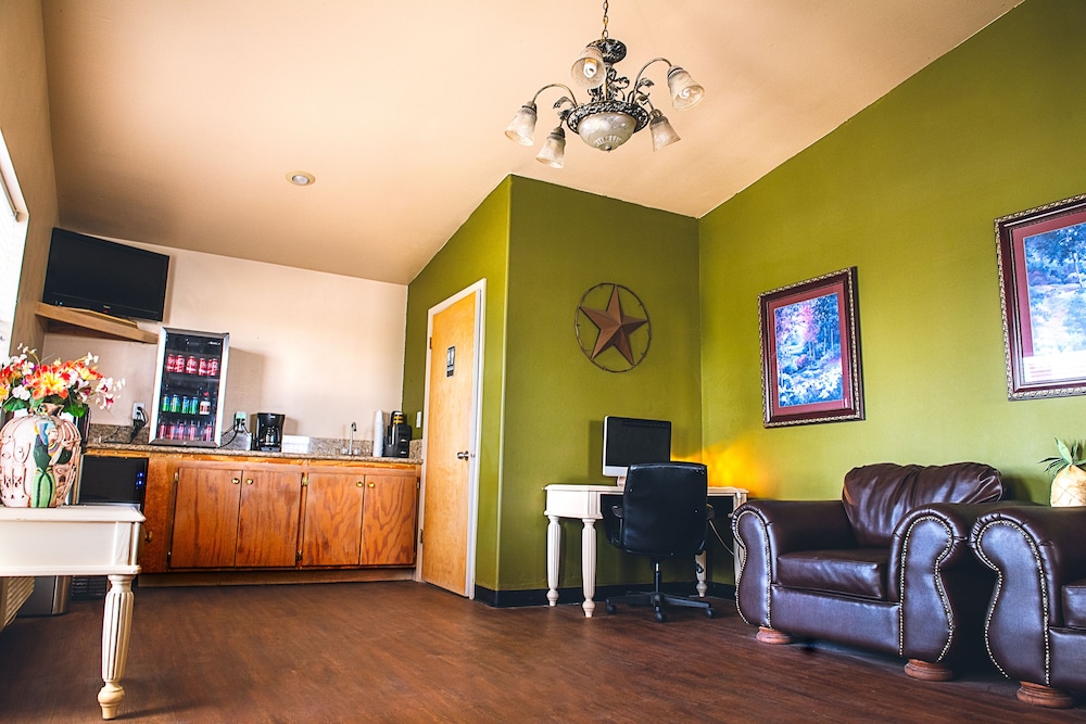 Riata Inn view 5