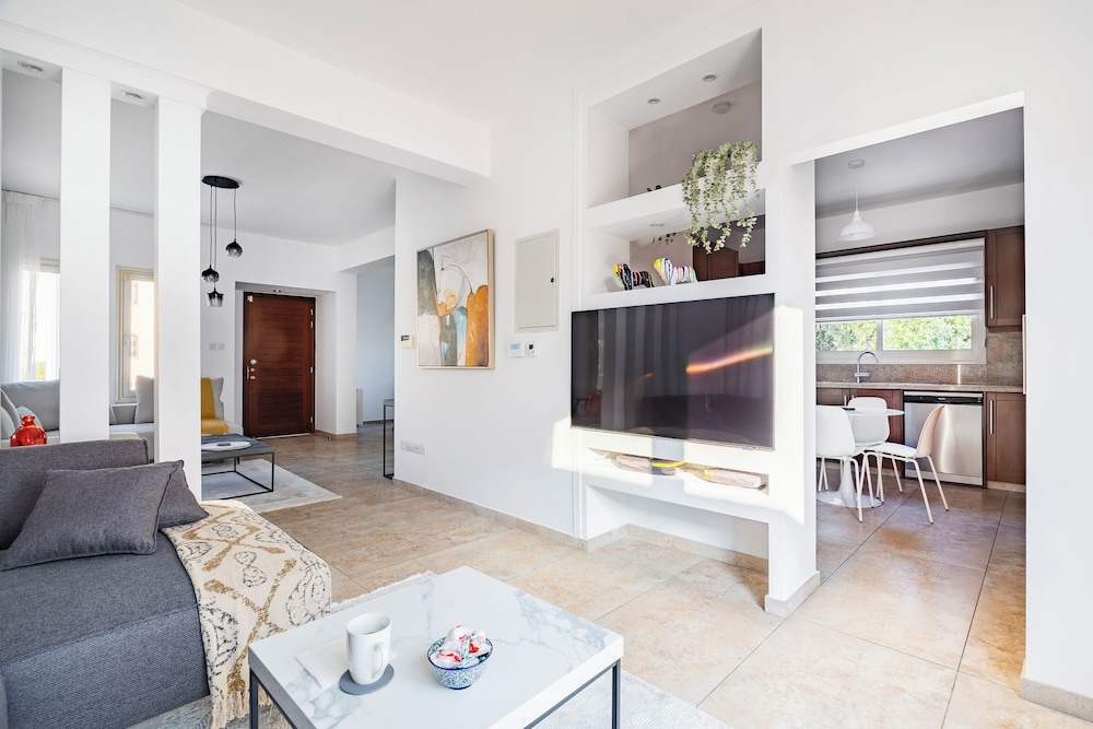 Agios Tychon Luxury Villa With Private Pool