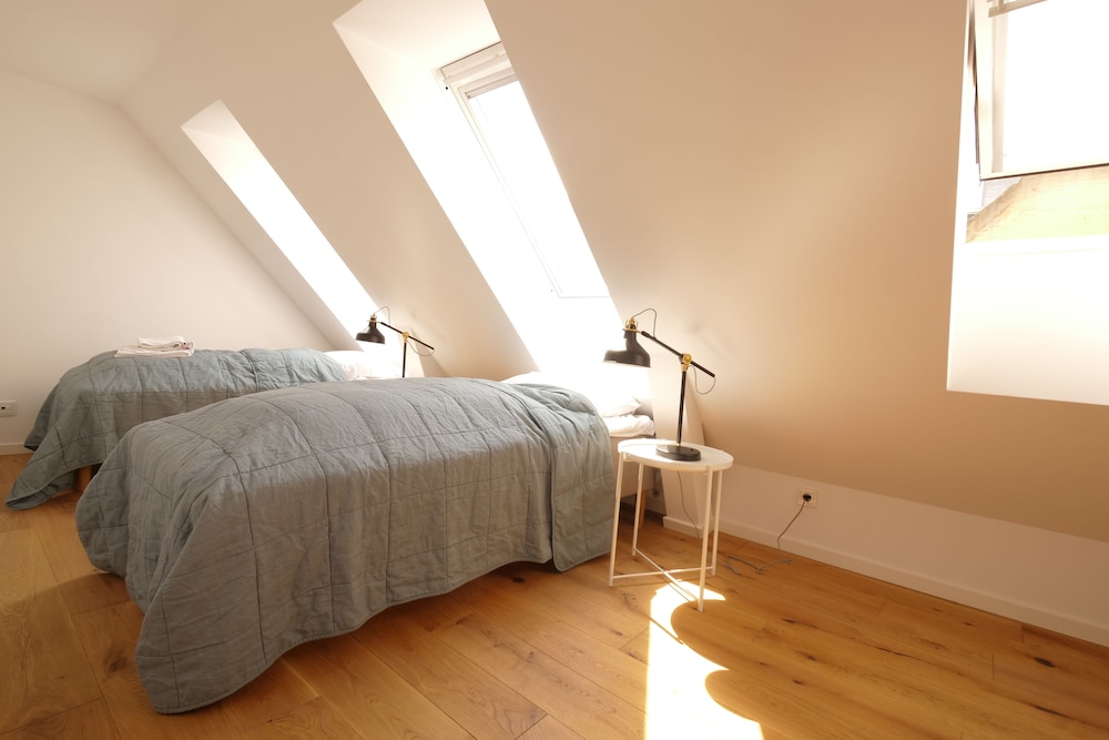 Rent a place 5 view 5