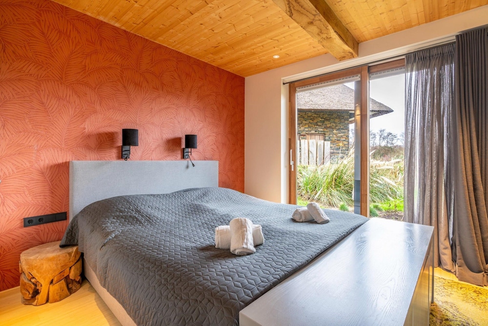 Luxurious and Sustainable 6-person Holiday Villa