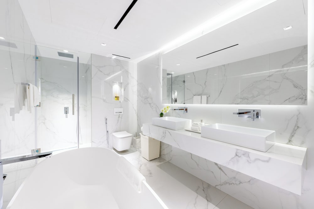 Seaside Elegance - Luxury 3-BR in JBR