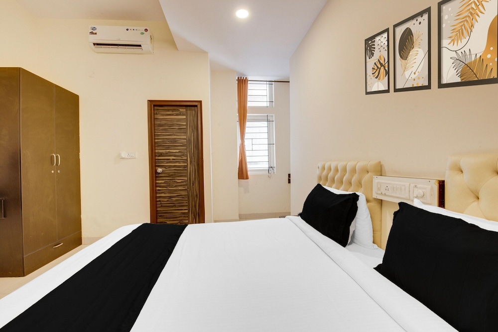 Cosy Stays at HBR Layout