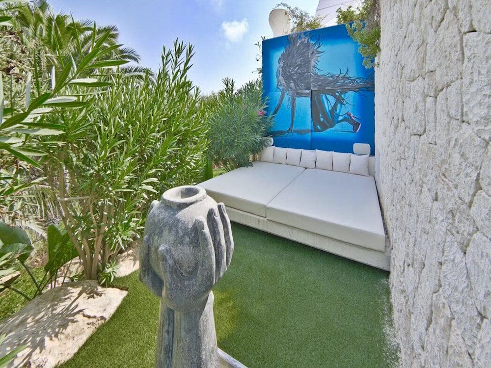 Striking Villa With Terraced Garden