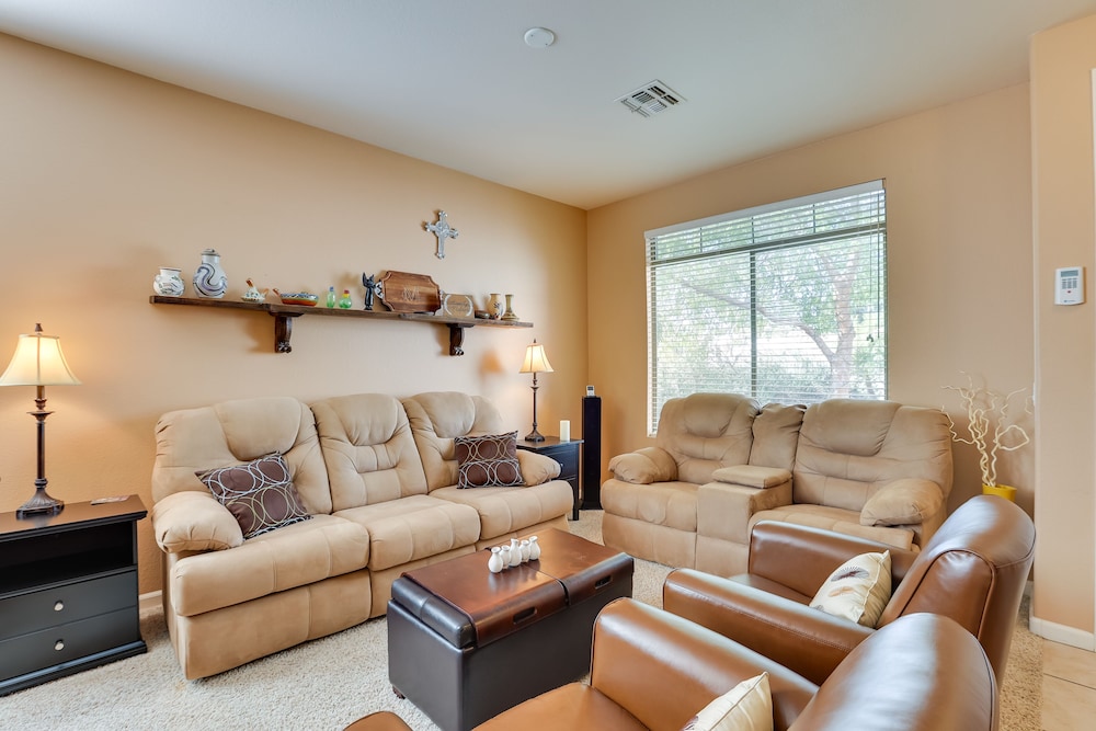 5 Mi to State Farm Stadium: Home w/ Private Pool!