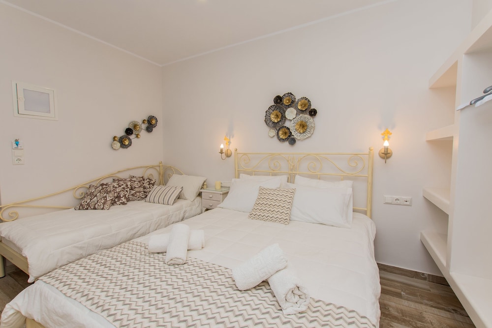 Naxos Enjoy Apartments photo 2