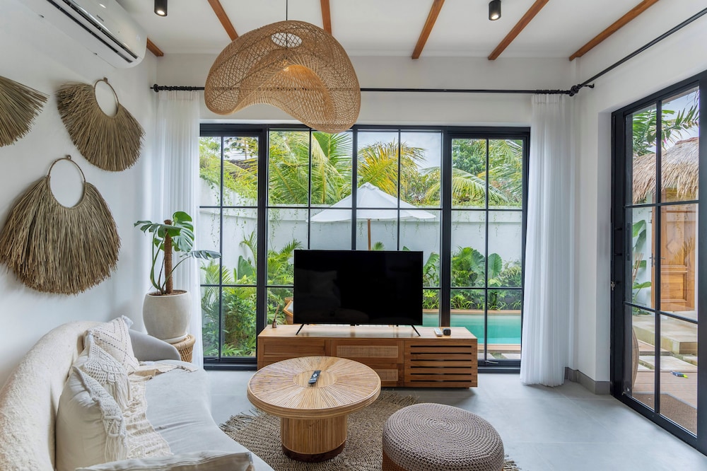 Como Villa by Betterplace