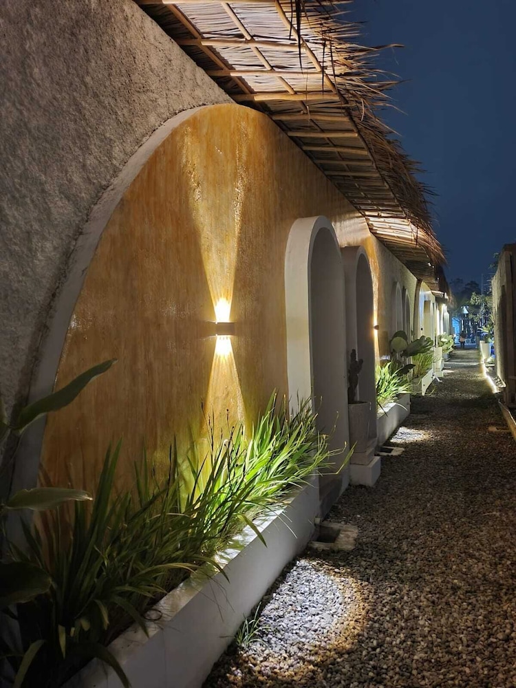 Villa Bale Tentrem Pamungkas
