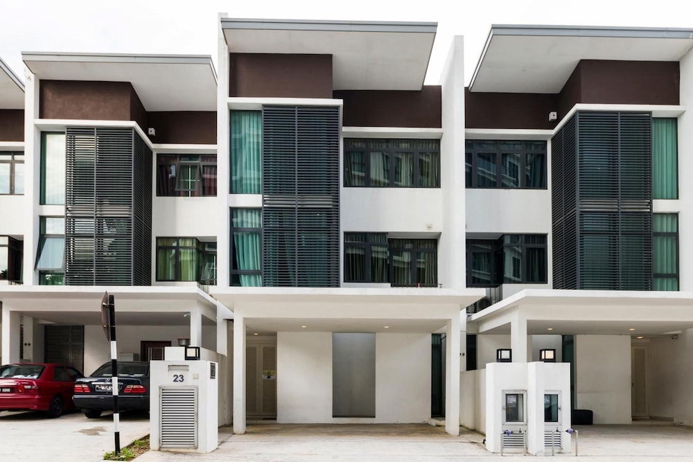 Villa 23 at Cyberjaya photo 1