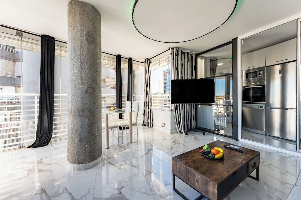 CT 352 - Torremolinos City Towers 1 photo 3