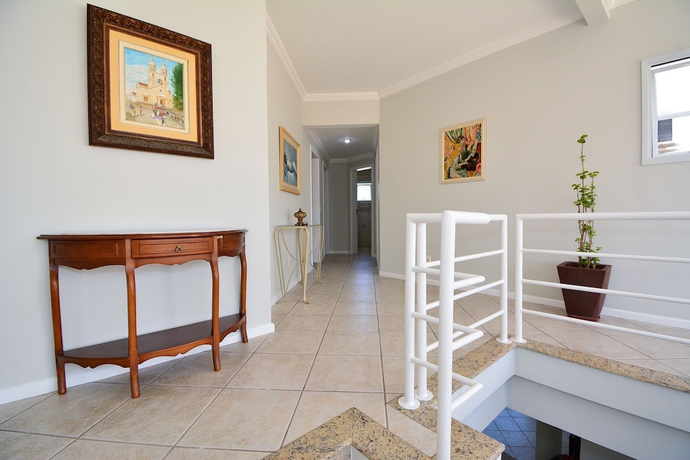 Casa com Piscina Morro das Pedras