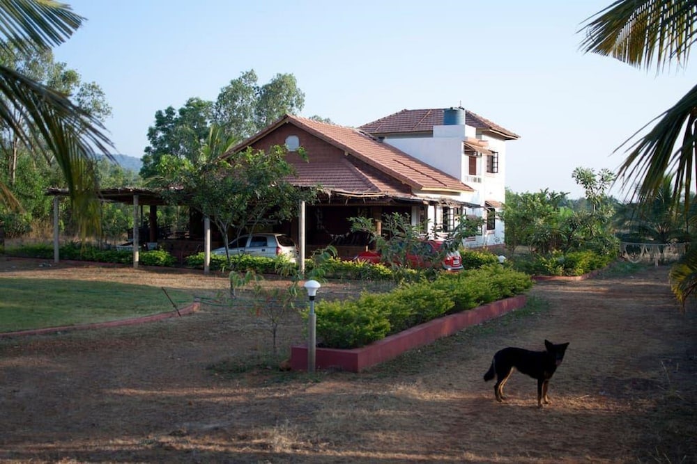 Hanchina Mane Home Stay
