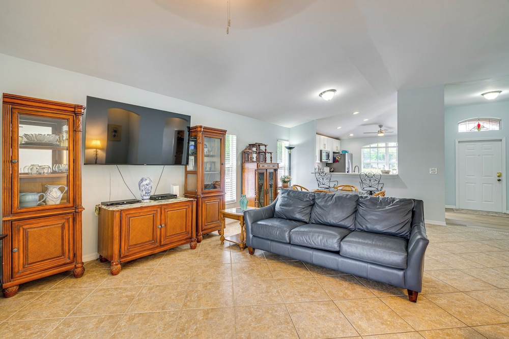 4 Mi to Beaches: Fort Myers Escape w/ Patio, photo 22