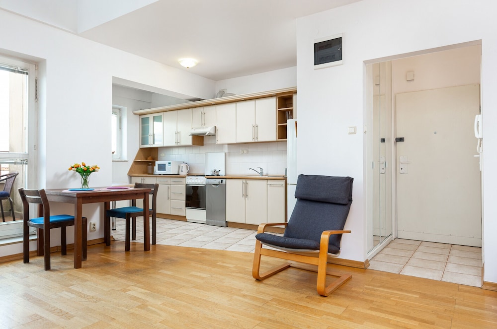 Ursynow Apartments by Renters view 2
