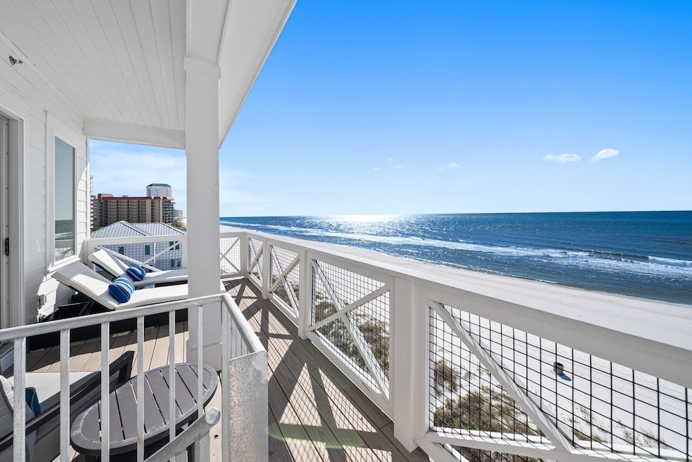 Joy By The Sea 5 Bedroom Home