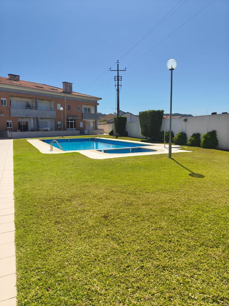 Beach Pool Villa Near Esposende Ap lia