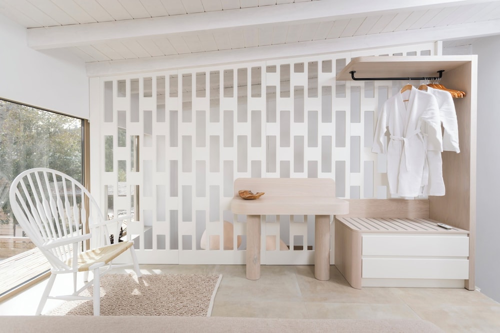 Nusa Suites & Villas