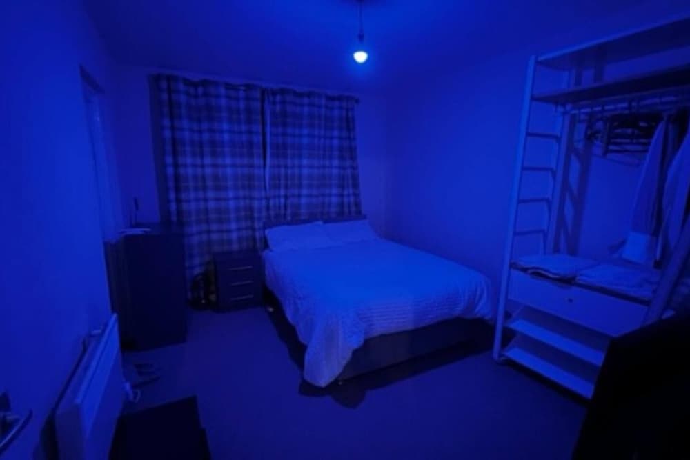 Your Home Away From Home in Leeds - on the Ring Rd view 4