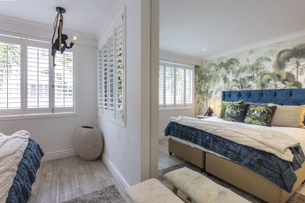 Clifton YOLO Spaces – Clifton Boutique Apartments view 2