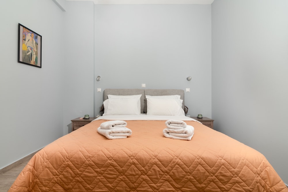 Acropolis Suites