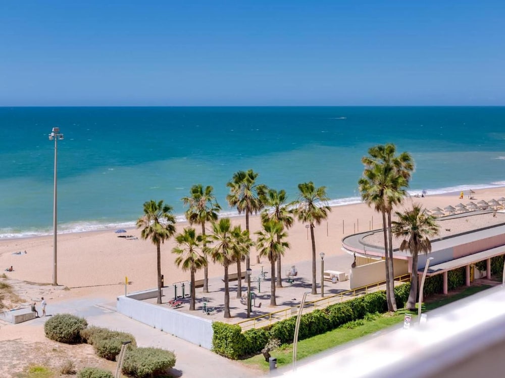 Superb Front Beach Carteia Flat