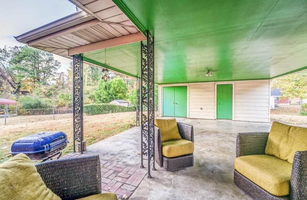 Pinecrest Cottage