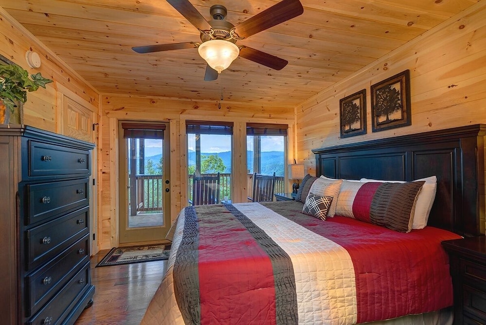 Majestic Mountain View - 4 Bedrooms, 4.5 Baths, Sleeps 12 4 Cabin by RedAwning view 4