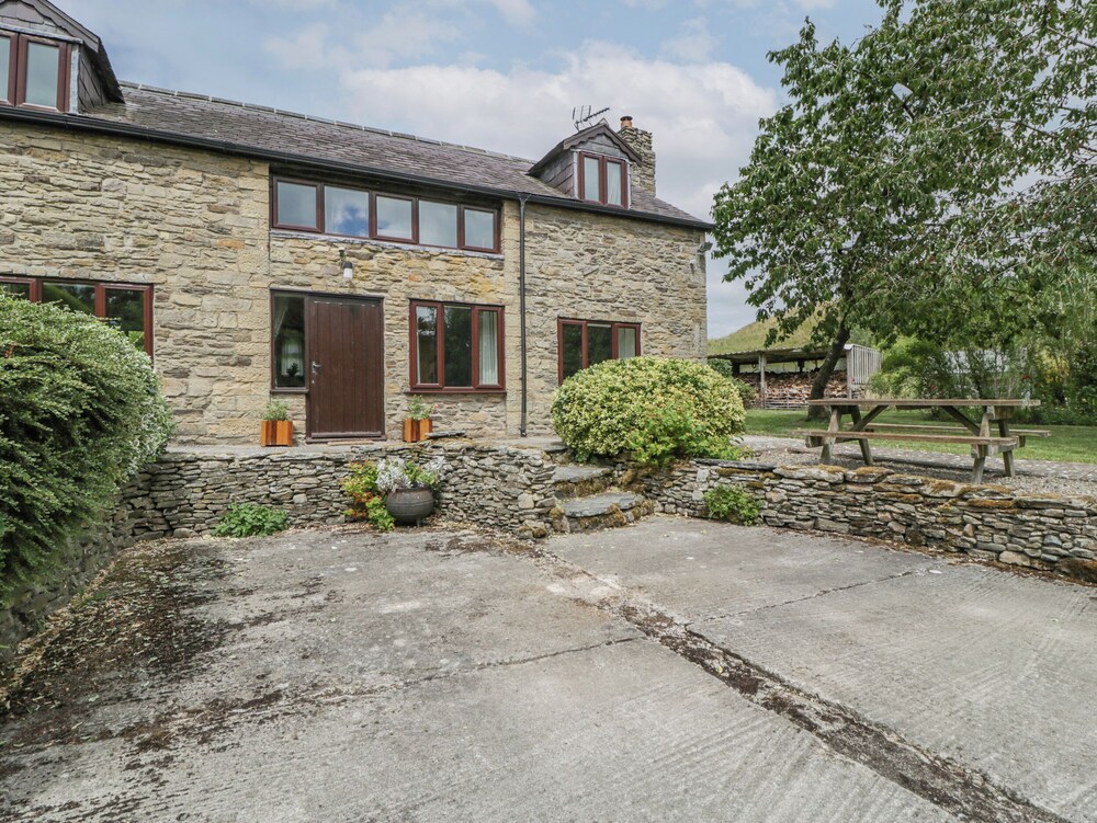 Bullfinch Cottage