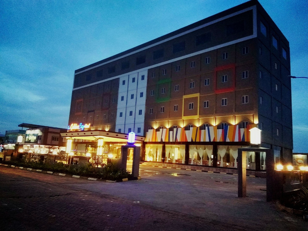 The Golden Bay Hotel Batam 75