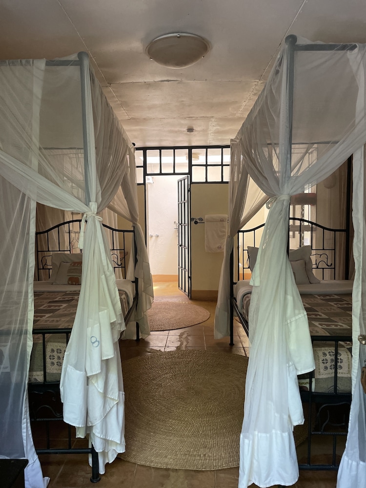 Octagon Lodge