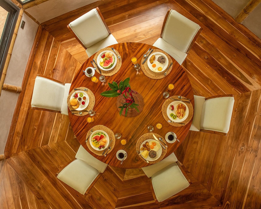 El Tigre Hideaway