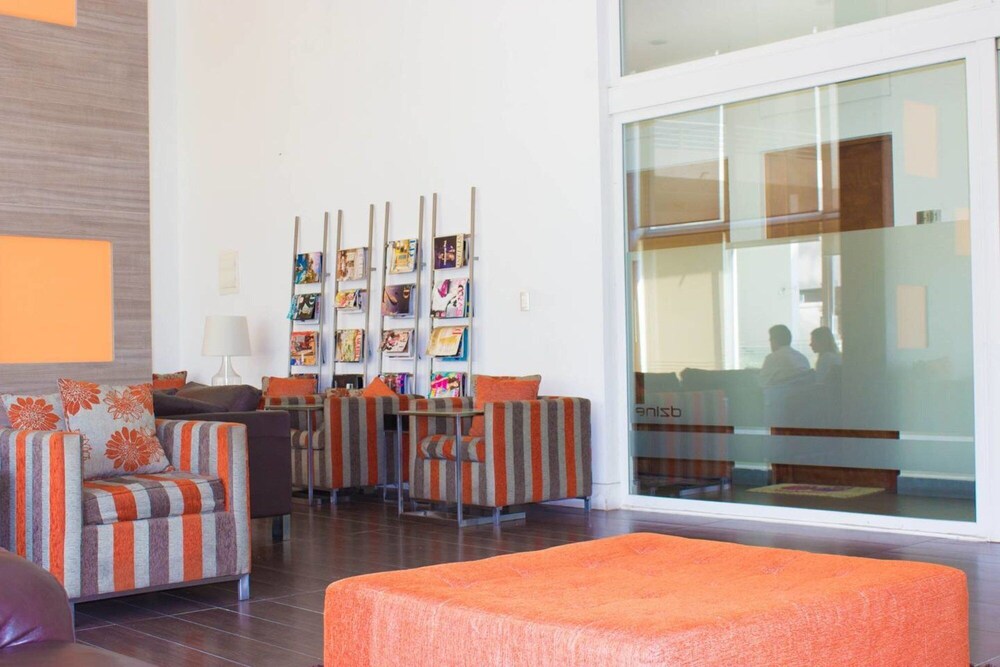 Carmelitas Contemporary 1BR Apt - Pool Gym Metro