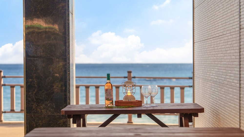 Goseong Beach Jin Spa Pension