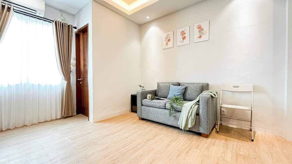 Strategic And Minimalist 1Br Apartment At Margonda Residence 1