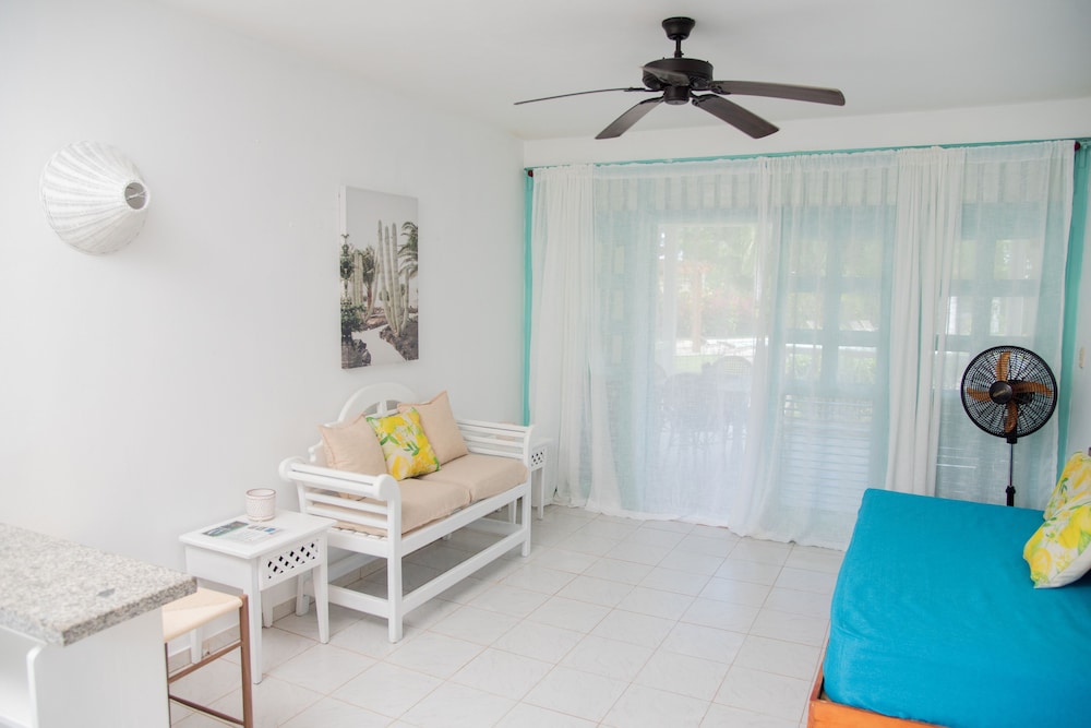 El Pelicano Apart-Hotel