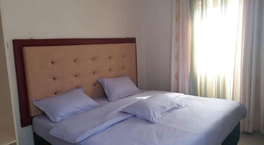 Family Nest Kivu Beach view 5