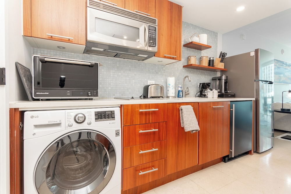 Boutique Apartments Carillon - Image 2