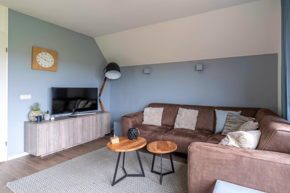 Tastefully and Modernly Furnished Holiday Home for 6 Persons