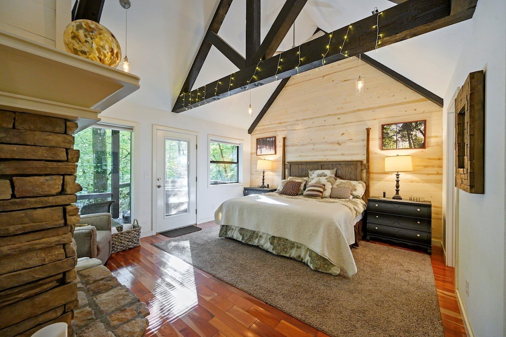 Silverbrook Cabin for 4