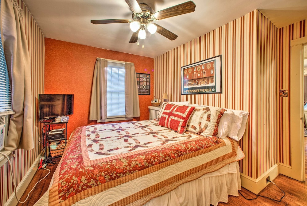 Whimsical Lancaster House w/ Porch Near Amish Farm view 5