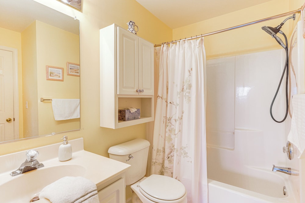 Swim, Boat & Explore: Marsh-front Gem in Delaware!