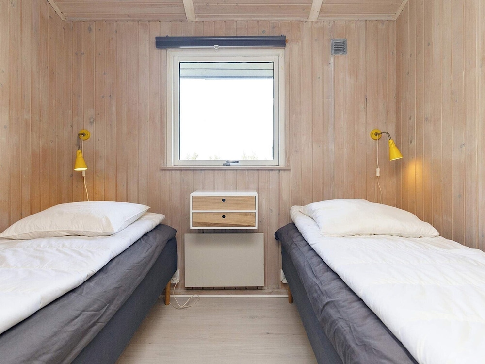 10 Person Holiday Home in Humble view 2