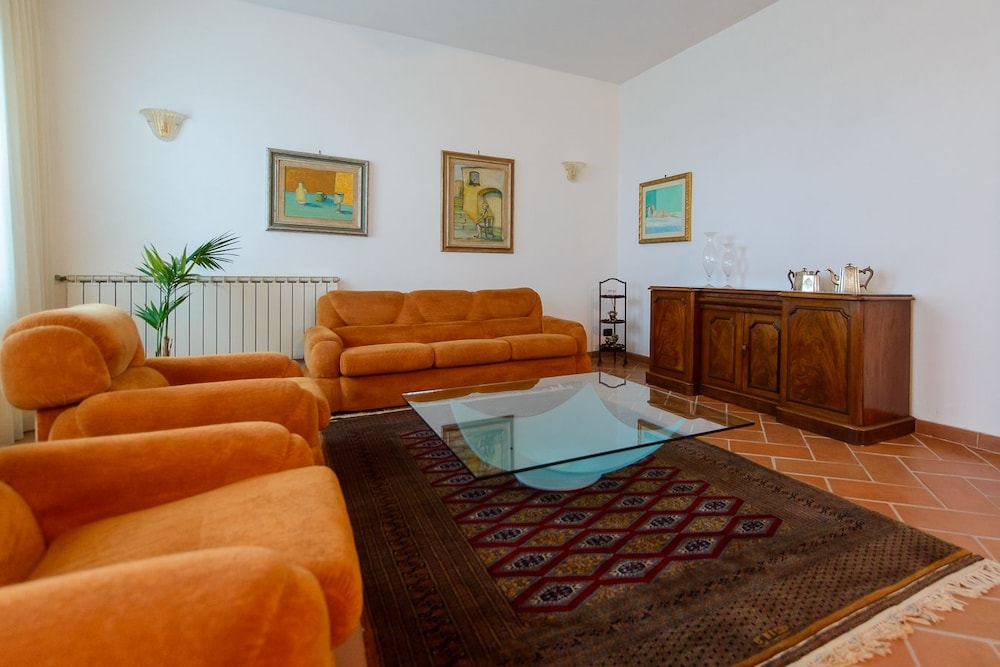 B&B Li Fringi