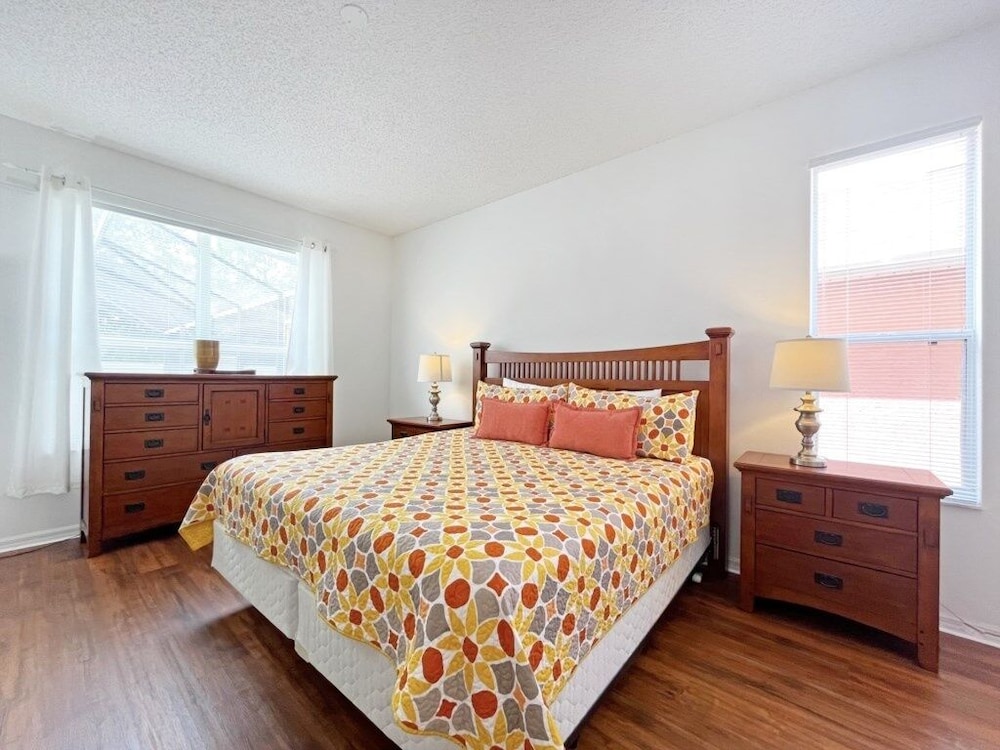 Endless Summer 6 Bedroom Home