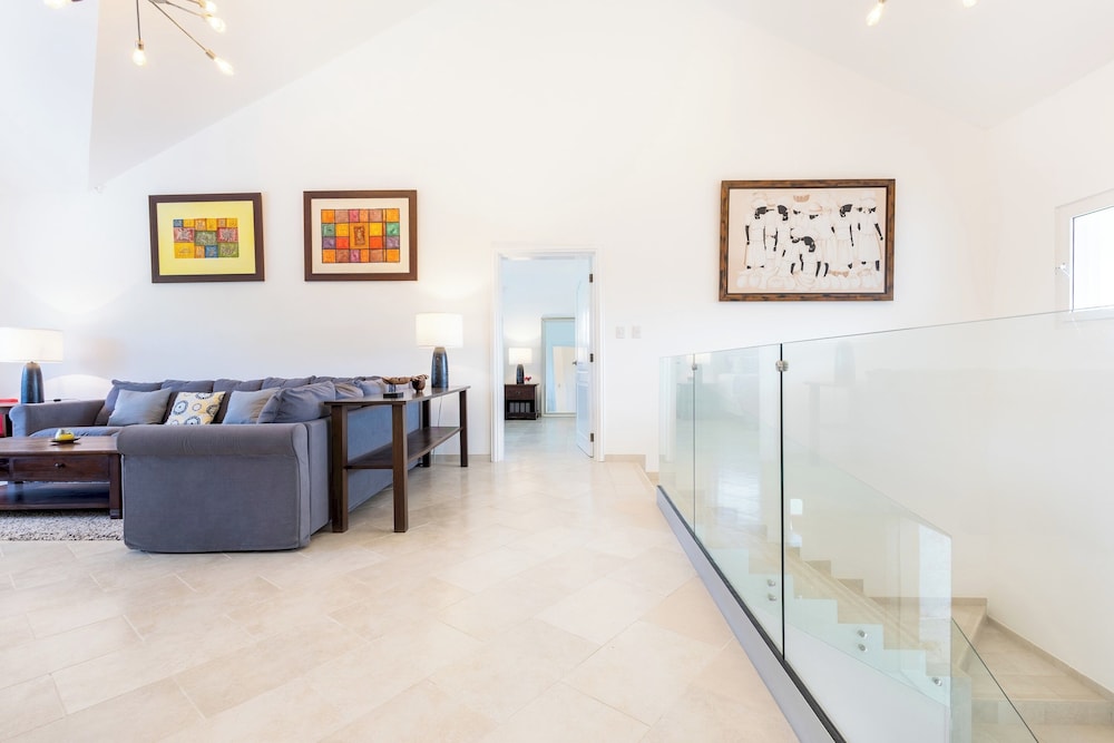 Villa Buganvilla 252 - 4BR Pool Jacuzzi Golf