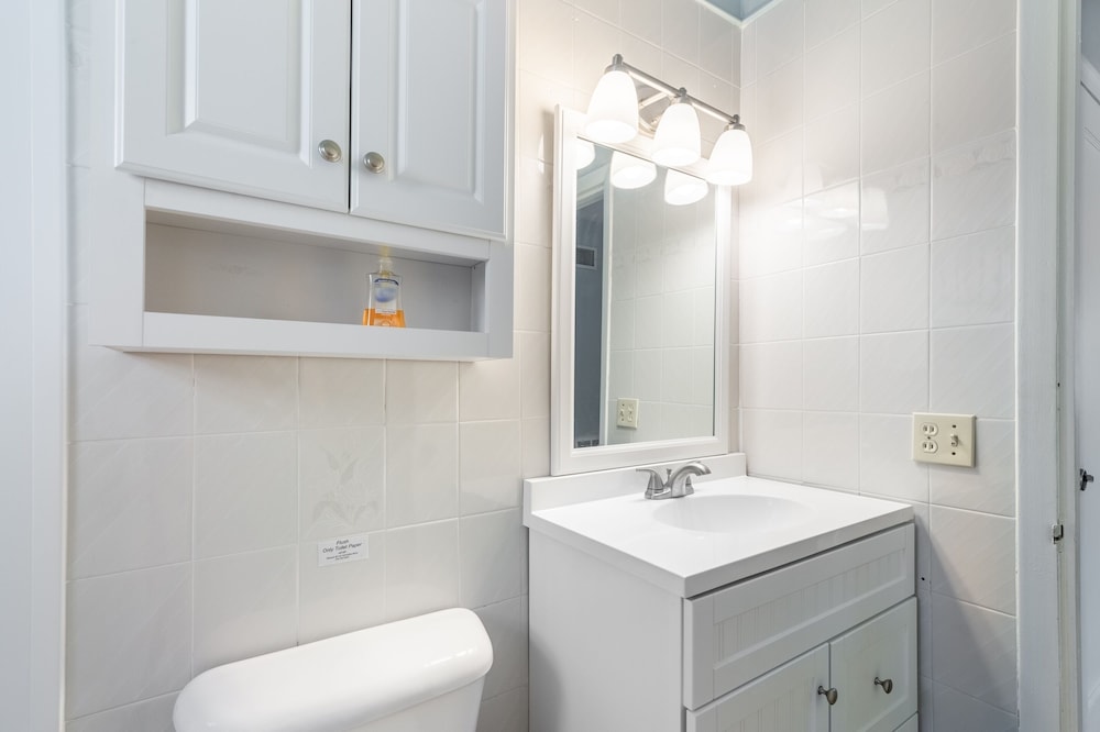 Cute One Bedroom at The Coral Resort Apts by RedAwning view 4