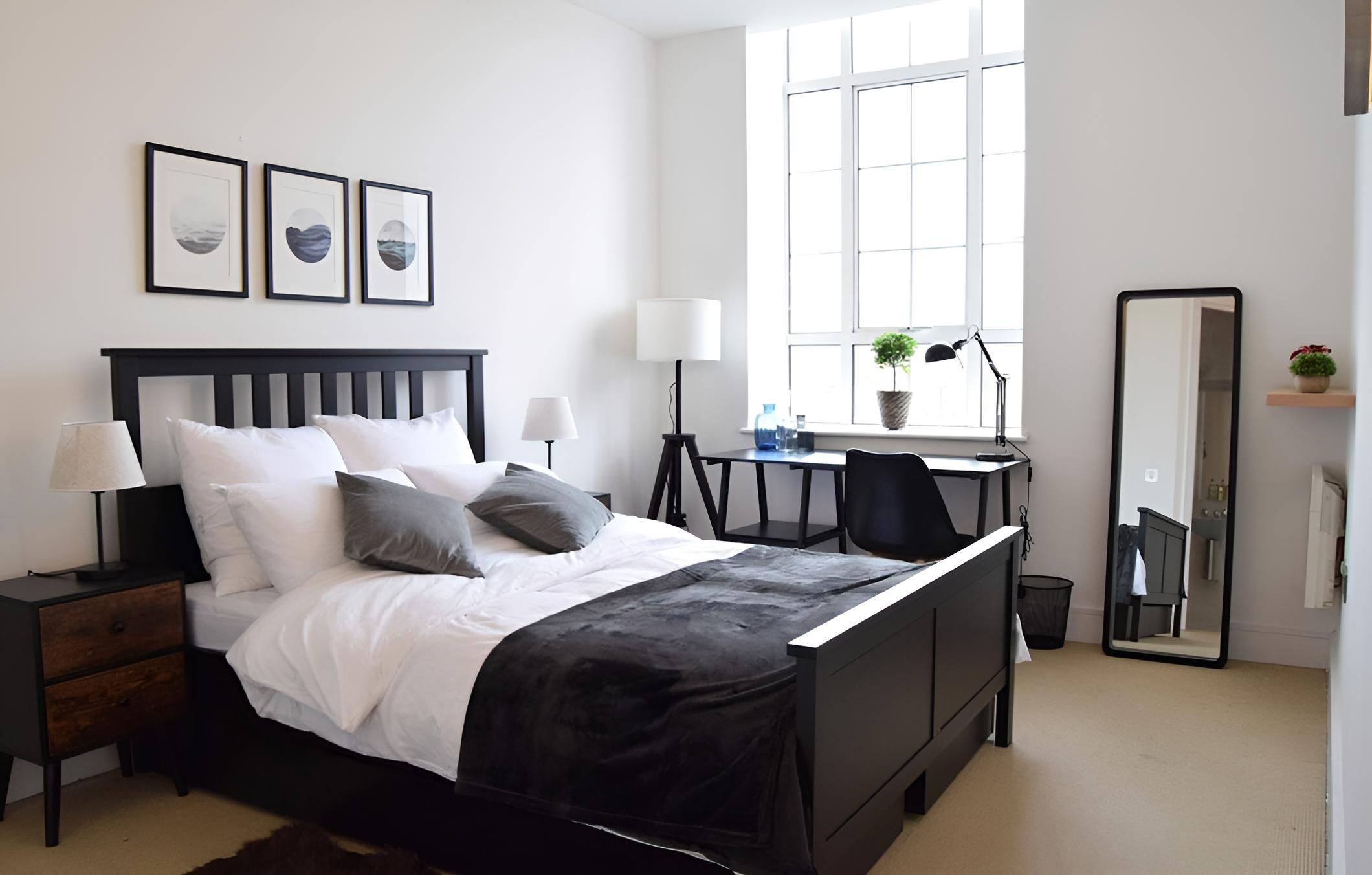 Bright Warehouse Conversion in Buzzing Peckham