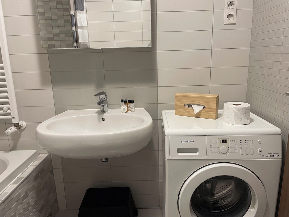 Smart Carrara Apartments