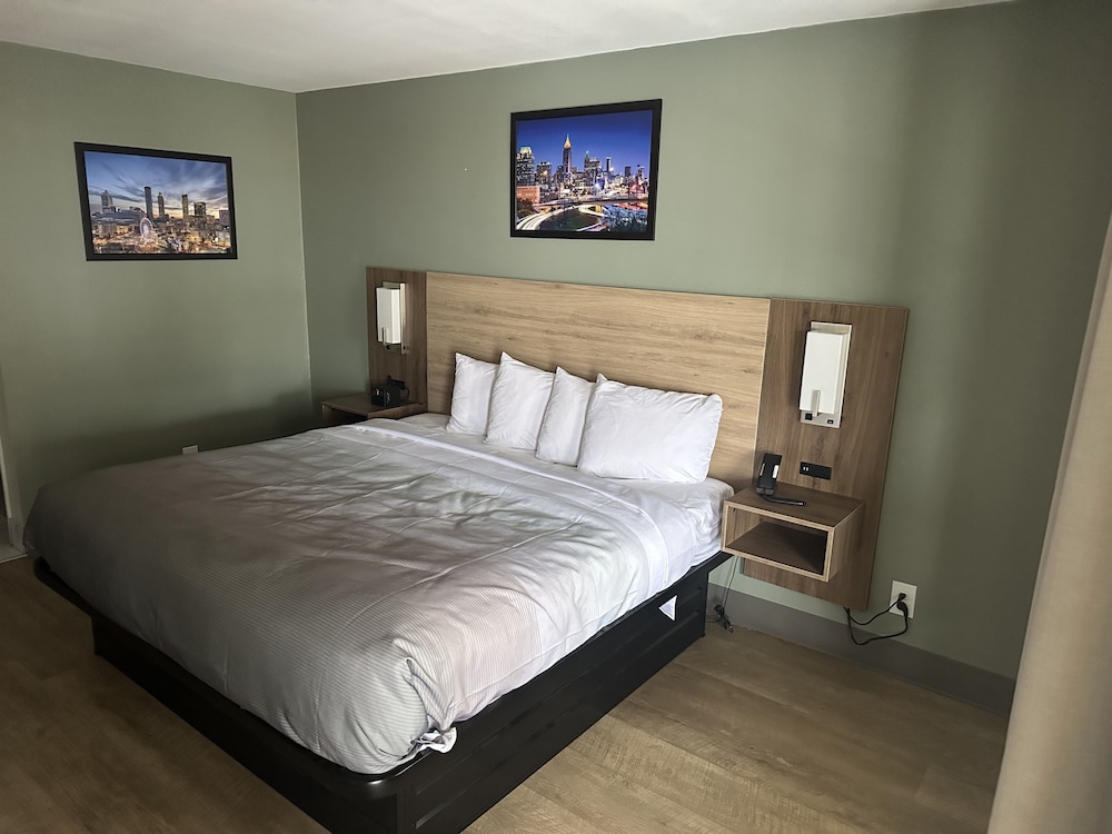 Monroe Vacations - Quality Inn - Property Image 25