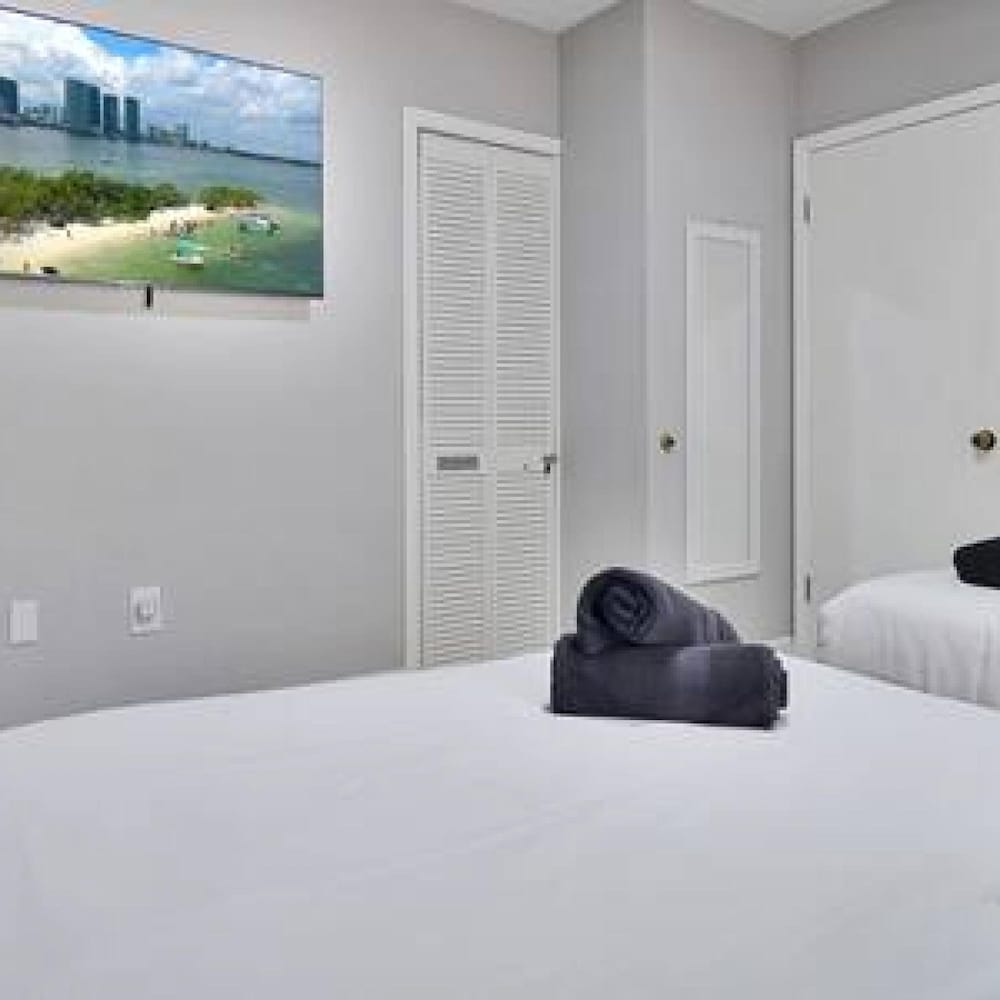 Vacay Spot Happy Escape 15 Min Beach Massageshower