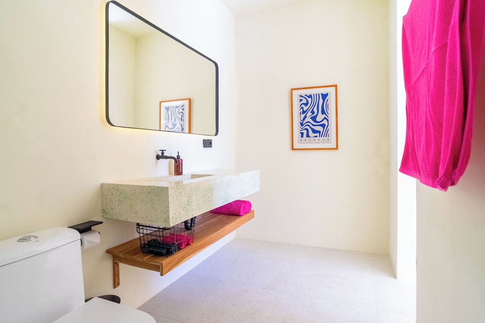 Stylish Private Pool Villa in Pererenan